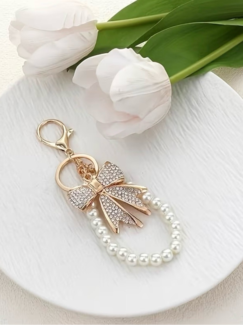 NEW❤️Gold Crystal Bow Pearl Loop Keychain